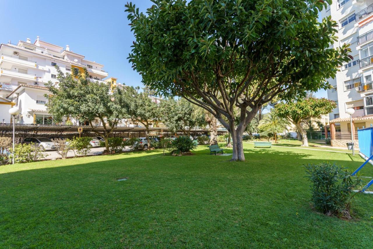 Apartment Acapulco Фуeнхирола Екстериор снимка
